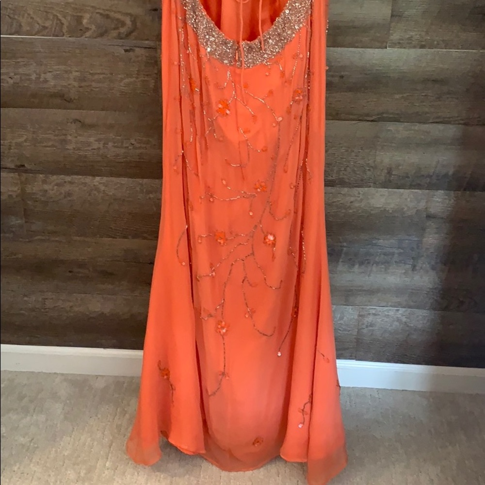 Formal Dress - Picture 6 of 9